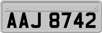 AAJ8742