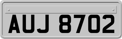 AUJ8702