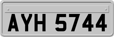 AYH5744