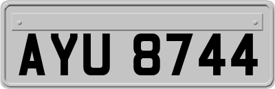 AYU8744