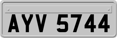 AYV5744