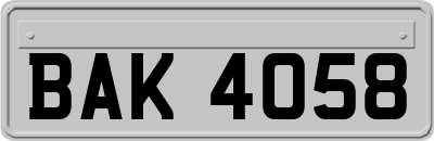 BAK4058
