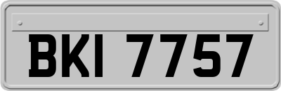 BKI7757