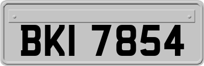 BKI7854