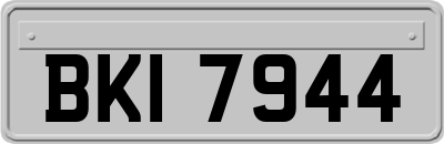 BKI7944