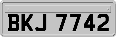 BKJ7742