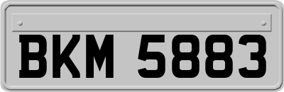 BKM5883