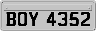 BOY4352
