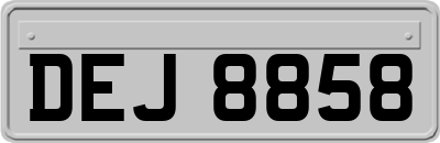 DEJ8858