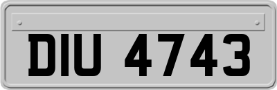 DIU4743