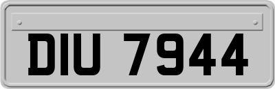 DIU7944