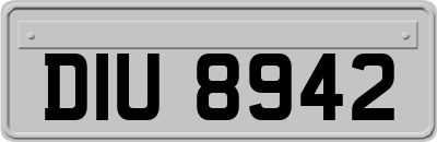 DIU8942