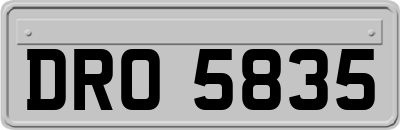 DRO5835