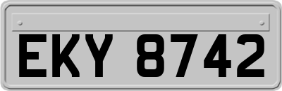 EKY8742