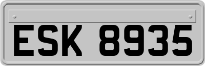 ESK8935