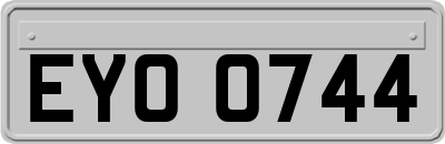EYO0744