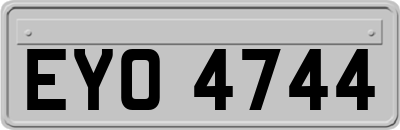 EYO4744