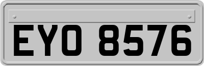 EYO8576