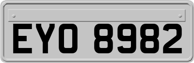 EYO8982