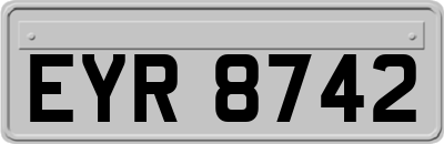 EYR8742