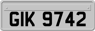 GIK9742