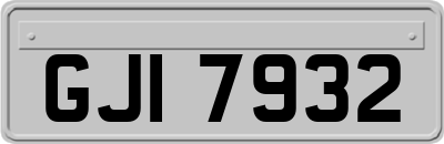 GJI7932