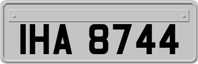IHA8744