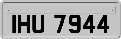 IHU7944