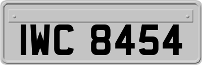 IWC8454