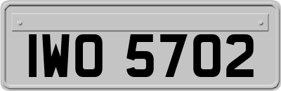 IWO5702