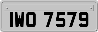 IWO7579