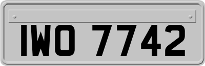 IWO7742