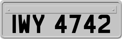 IWY4742