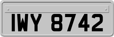IWY8742