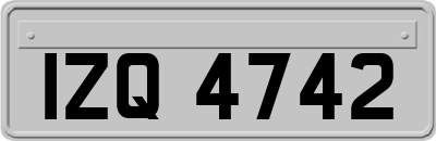 IZQ4742