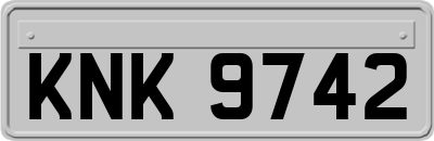 KNK9742