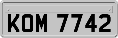 KOM7742
