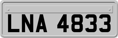LNA4833