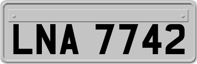LNA7742