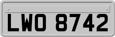 LWO8742