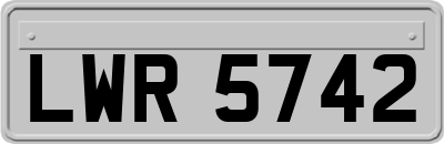 LWR5742