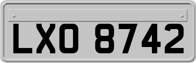 LXO8742
