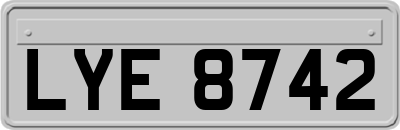LYE8742