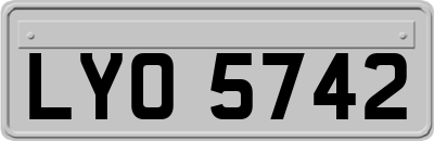 LYO5742