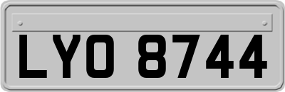 LYO8744