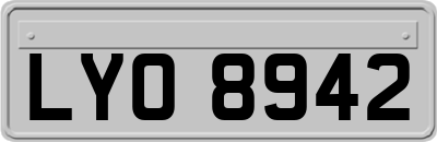 LYO8942