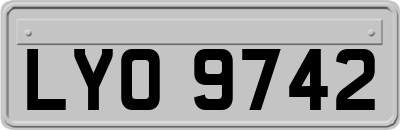 LYO9742