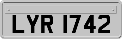 LYR1742