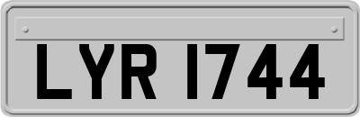 LYR1744
