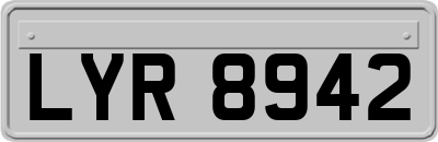 LYR8942